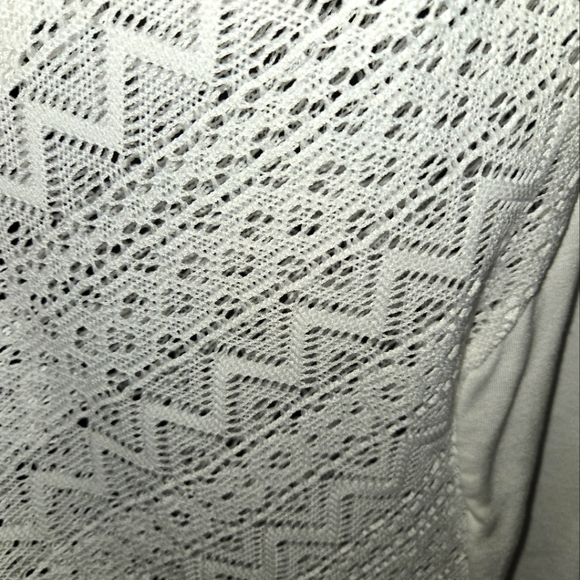 ***Speechless Girls Batwing Blouse - Picture 4 of 5